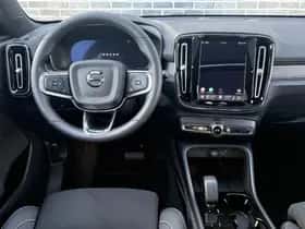 Volvo EX40 thumbnail 18