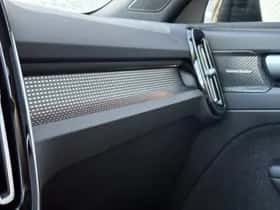Volvo EX40 thumbnail 21