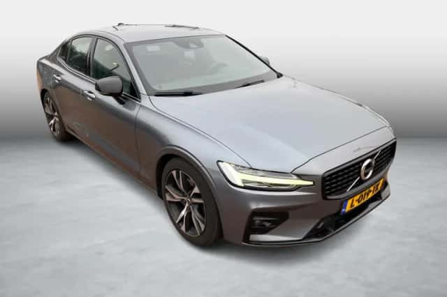 Volvo S60 (2021) thumbnail 3