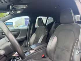 Volvo XC40 thumbnail 9