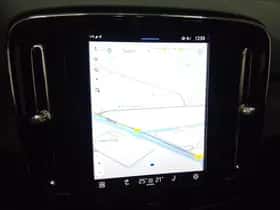 Volvo EX40 thumbnail 5