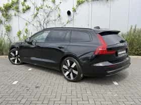 Volvo V60 (2023) thumbnail 3