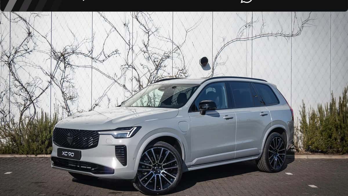 Volvo XC90 — foto 1