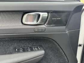 Volvo XC40 thumbnail 14