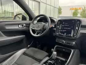 Volvo XC40 thumbnail 7