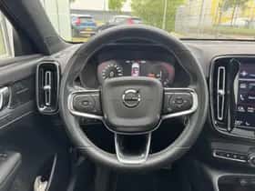 Volvo XC40 thumbnail 8