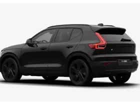 Volvo EX40 thumbnail 3