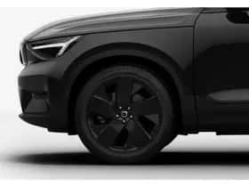 Volvo EX40 thumbnail 4