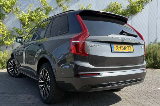 Volvo XC90 (2024) thumbnail 3
