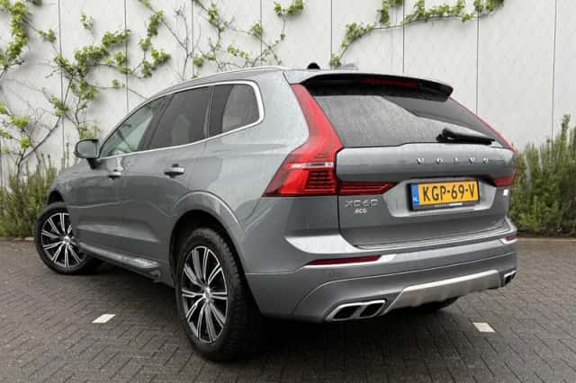 Volvo XC60 (2021) thumbnail 5