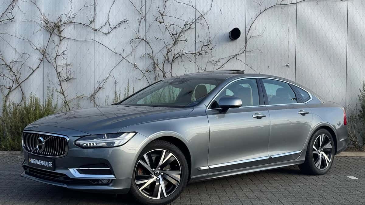 Volvo S90 — foto 1