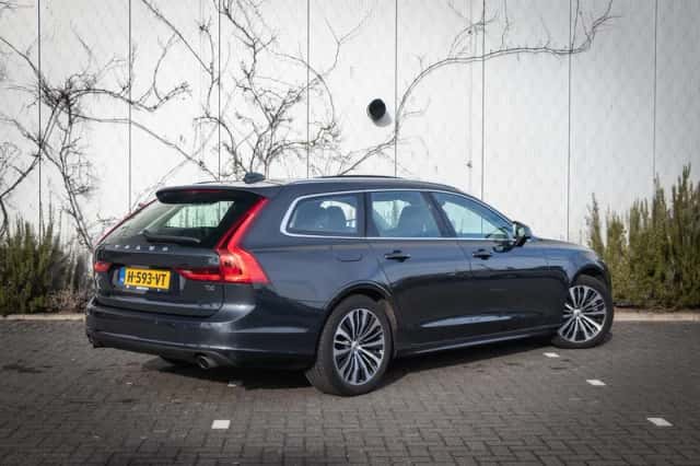 Volvo V90 (2020) thumbnail 3