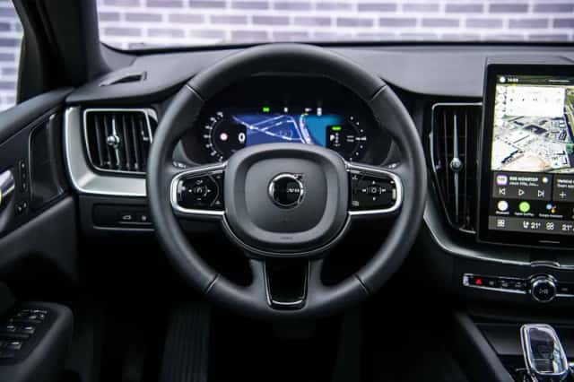 Volvo XC60 (2026) thumbnail 3