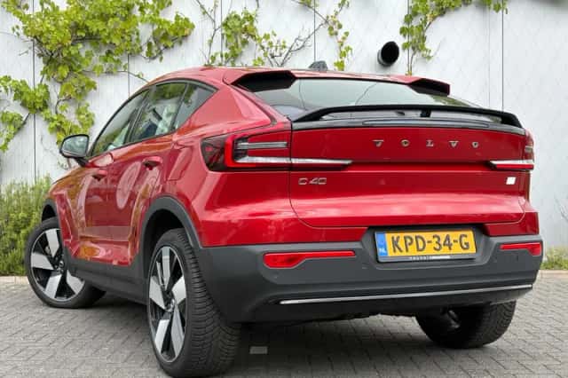 Volvo C40 (2023) thumbnail 3