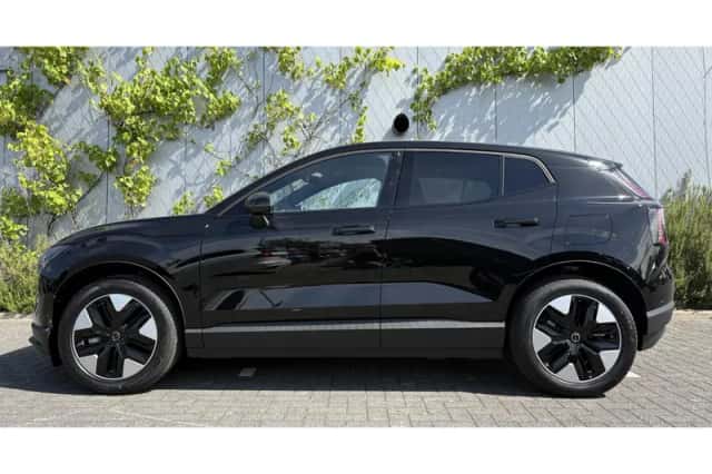 Volvo EX30 (2026) thumbnail 2