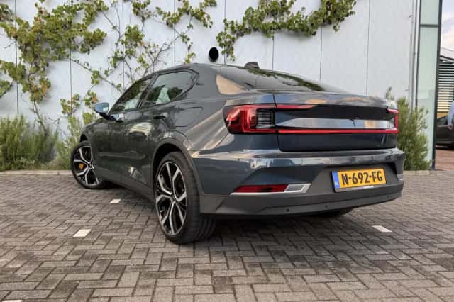 Polestar 2 (2021) thumbnail 3