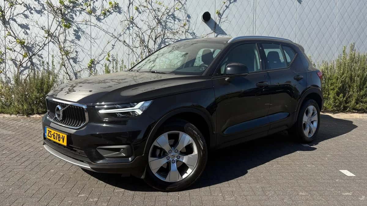 Volvo XC40 — foto 1
