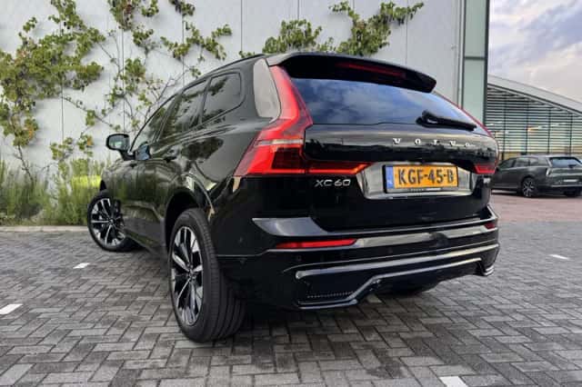 Volvo XC60 (2026) thumbnail 3