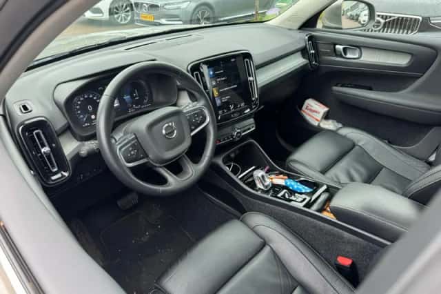 Volvo XC40 (2021) thumbnail 5