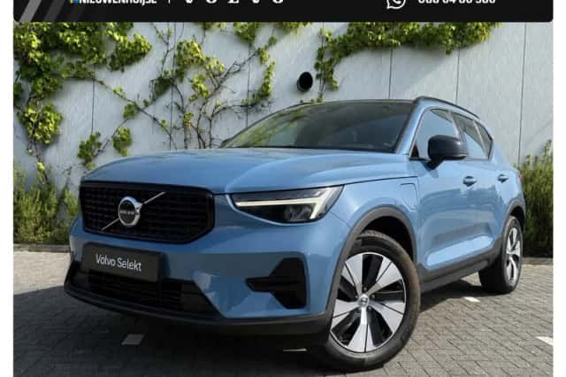 Volvo XC40 (2023) thumbnail 1