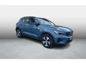 Volvo XC40 thumbnail 3