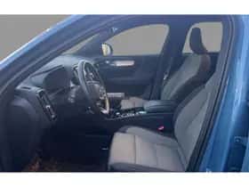 Volvo XC40 thumbnail 4