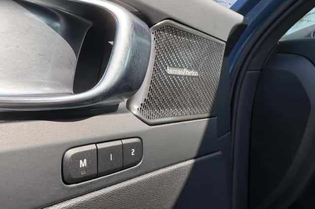 Volvo XC40 (2023) thumbnail 6