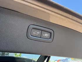 Volvo XC90 thumbnail 11