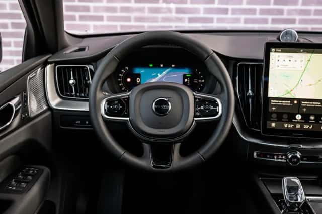 Volvo XC60 (2026) thumbnail 3