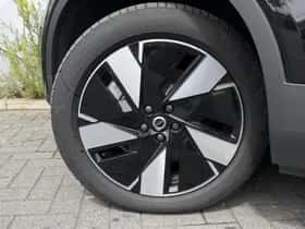 Volvo EX40 (2025) thumbnail 4