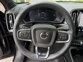 Volvo EX40 (2025) thumbnail 10