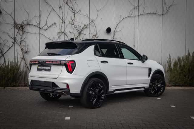 Lynk & Co 01 (2026) thumbnail 3