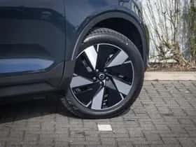 Volvo EX40 thumbnail 5