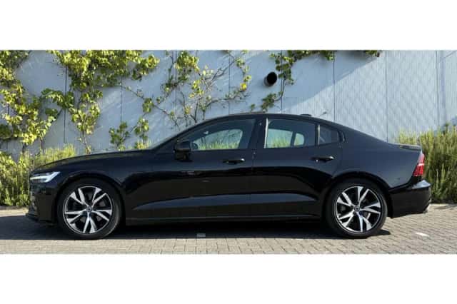 Volvo S60 (2020) thumbnail 2