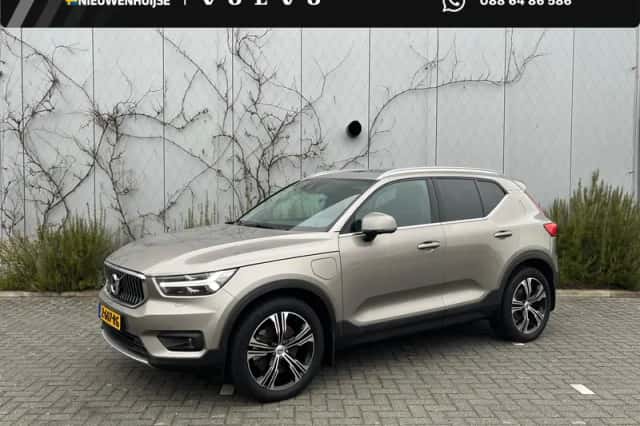 Volvo XC40 (2021) thumbnail 1