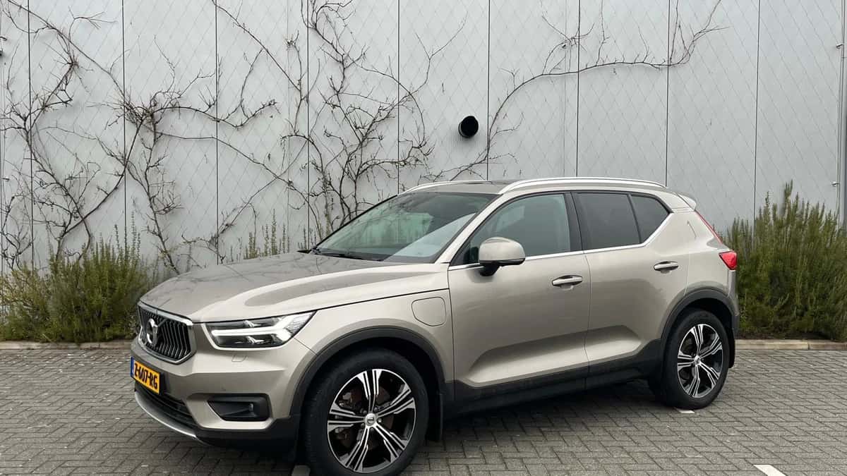 Volvo XC40 — foto 1