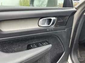 Volvo XC40 thumbnail 14