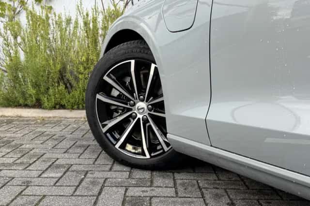Volvo V60 (2026) thumbnail 3