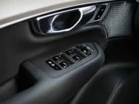 Volvo XC90 thumbnail 25