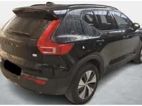 Volvo XC40 thumbnail 2