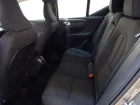 Volvo XC40 thumbnail 6