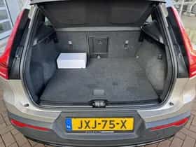 Volvo XC40 thumbnail 17
