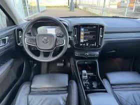 Volvo XC40 thumbnail 5