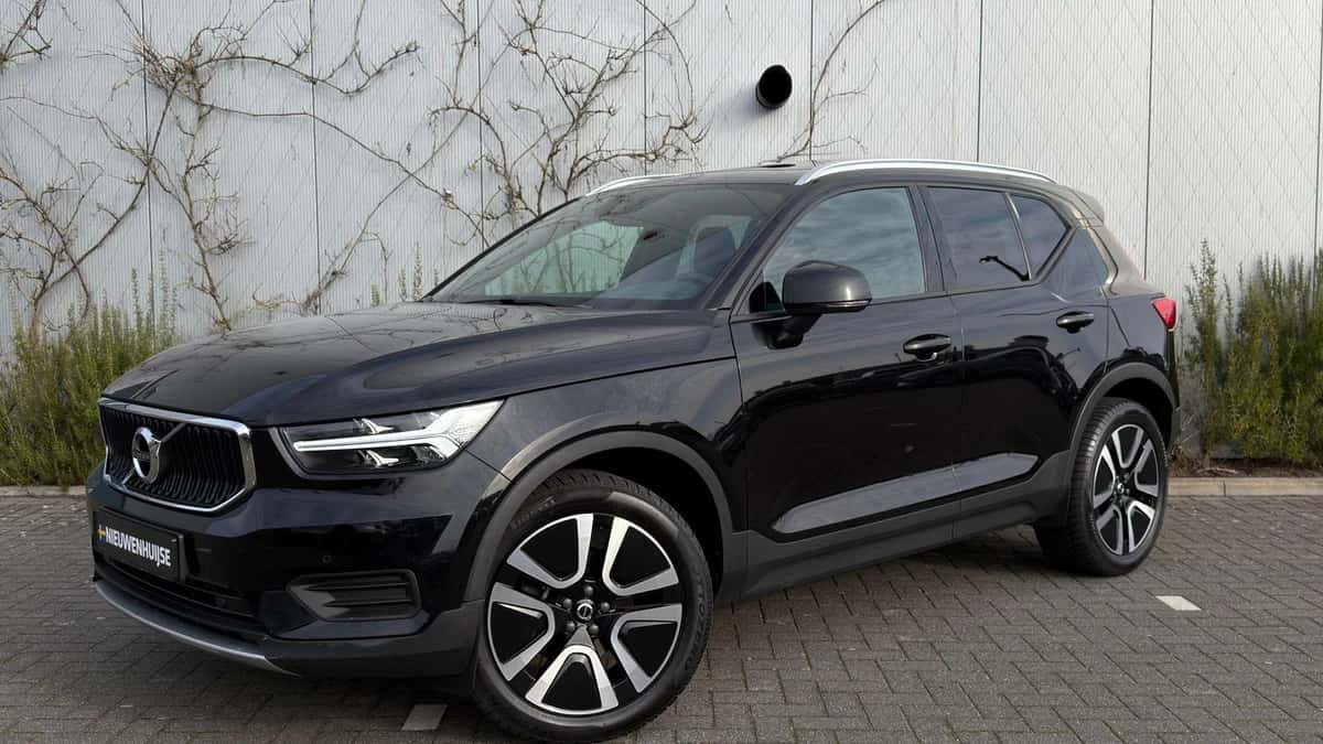 Volvo XC40 — foto 1