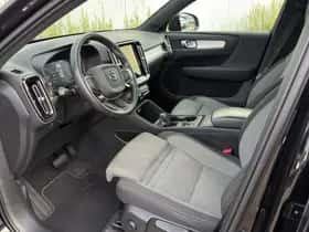 Volvo XC40 thumbnail 4