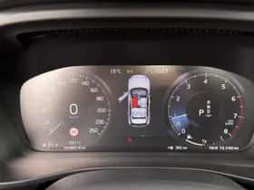 Volvo XC40 thumbnail 9