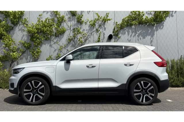Volvo XC40 (2021) thumbnail 2