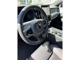 Volvo XC60 thumbnail 6