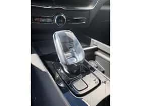 Volvo XC60 thumbnail 9
