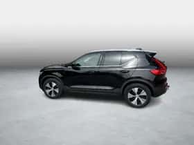 Volvo XC40 (2022) thumbnail 2